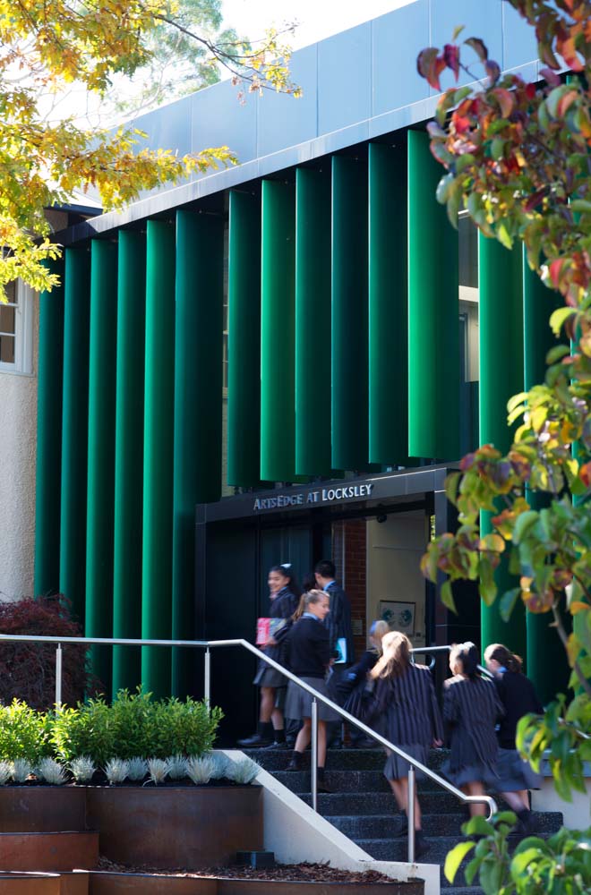 Ivanhoe Grammar School | school | 41 The Ridgeway, Ivanhoe VIC 3079, Australia | 0394901877 OR +61 3 9490 1877