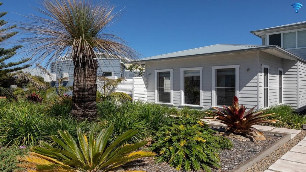 Hideaway at Culburra - Holiday Rental Specialists | lodging | 185 Penguins Head Rd, Culburra Beach NSW 2540, Australia | 0248625200 OR +61 2 4862 5200
