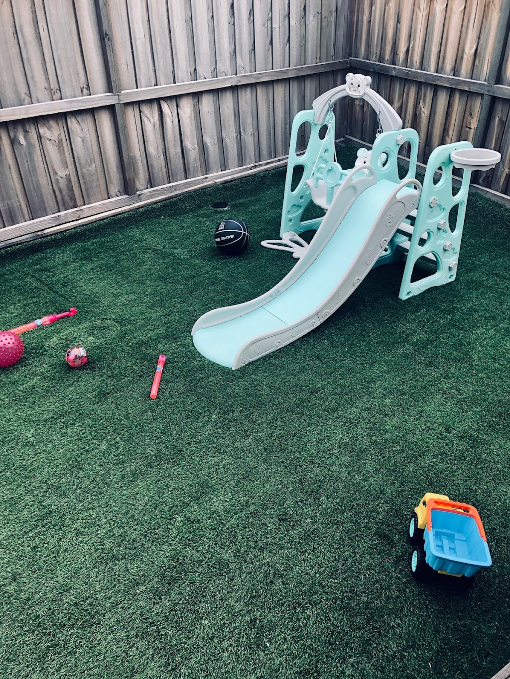 Yash family day care | 22 Bernfae Ave, Clyde VIC 3978, Australia | Phone: 0469 144 933