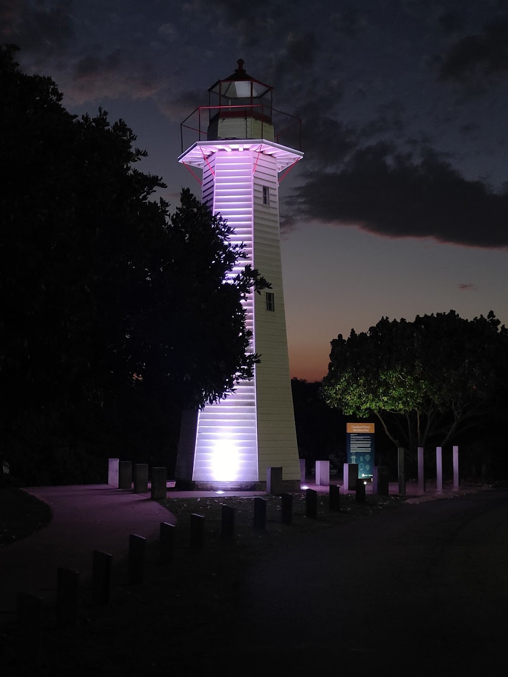 BE THAT WILDFIRE | 237 Shore St N, Cleveland QLD 4163, Australia | Phone: 0481 232 673