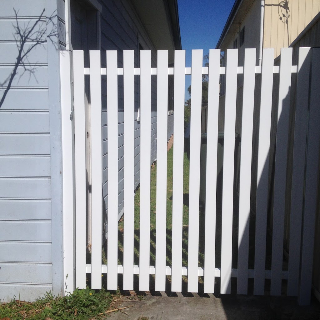 carlsons southside fencing | 96 Scarborough St, Bundeena NSW 2230, Australia | Phone: 0417 464 033