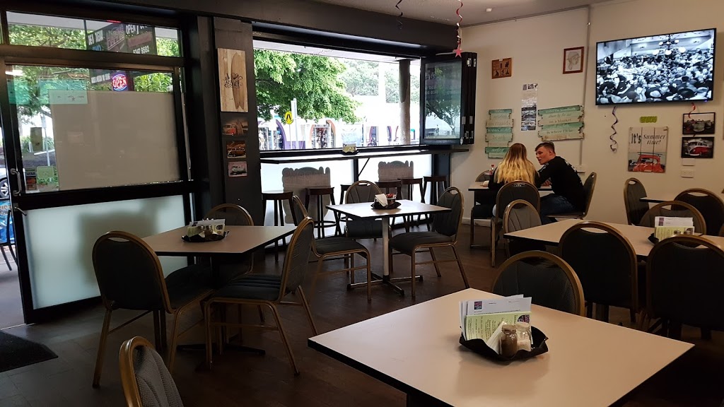 Happys Cafe & restaurant | 5/1 Toorbul St, Bongaree QLD 4507, Australia | Phone: (07) 5347 9582