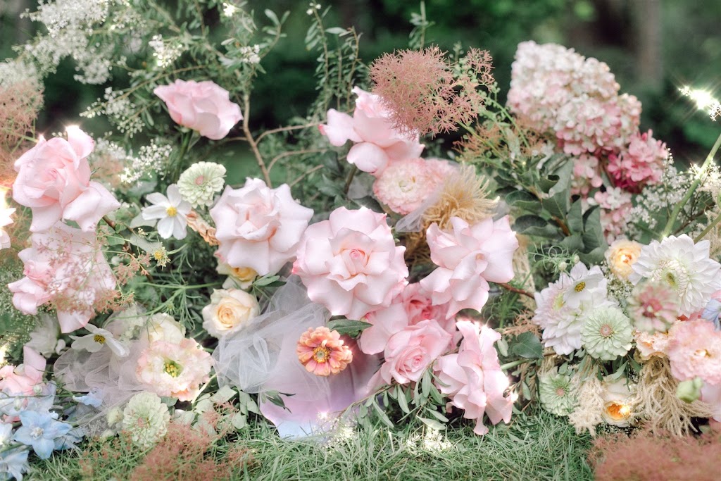 Lime Tree Bower Florist | 395 Sailors Bay Rd, Northbridge NSW 2063, Australia | Phone: 0493 257 504