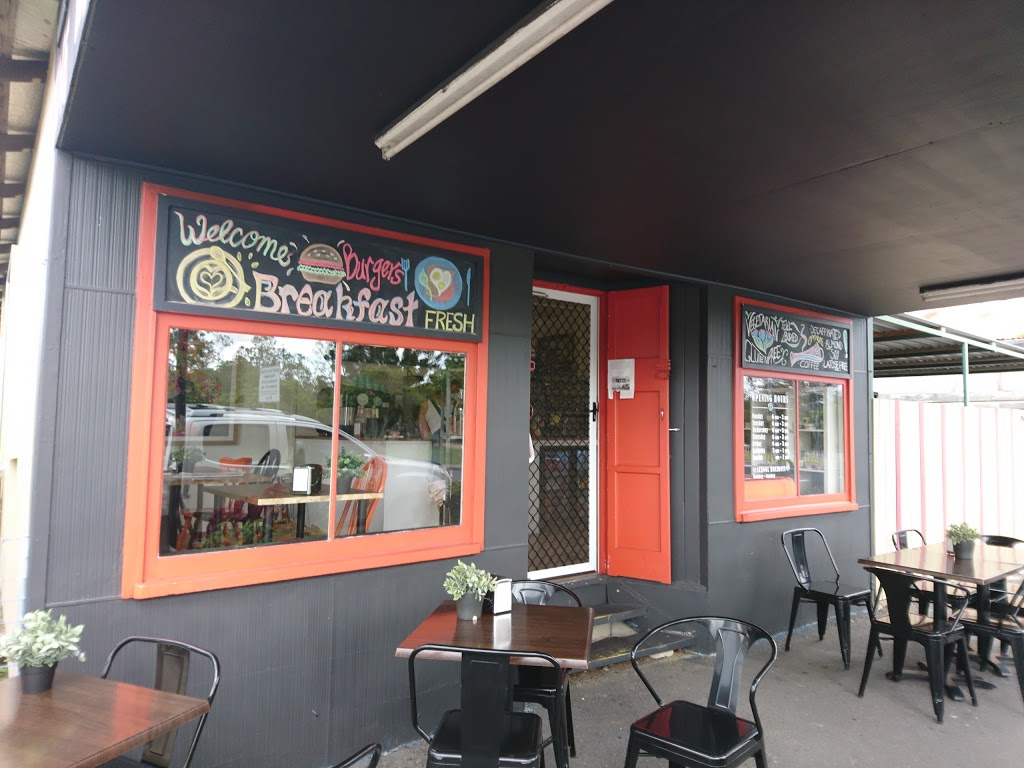 The Baked Bean Cafe | 35 Dougall St, Bororen QLD 4678, Australia | Phone: 0403 215 333