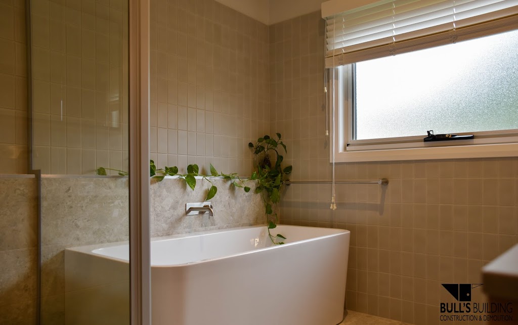 Bulls Building Construction & Demolition | 68 Songlark St, Bermagui NSW 2546, Australia | Phone: 0488 676 484