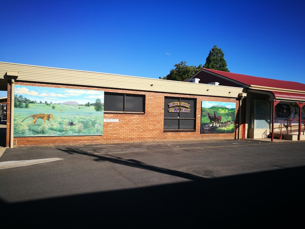 Tasmanias Outdoor Art Gallery | art gallery | Mural Park near 5 Pioneer Crescent, Sheffield TAS 7306, Australia | 0364911179 OR +61 3 6491 1179