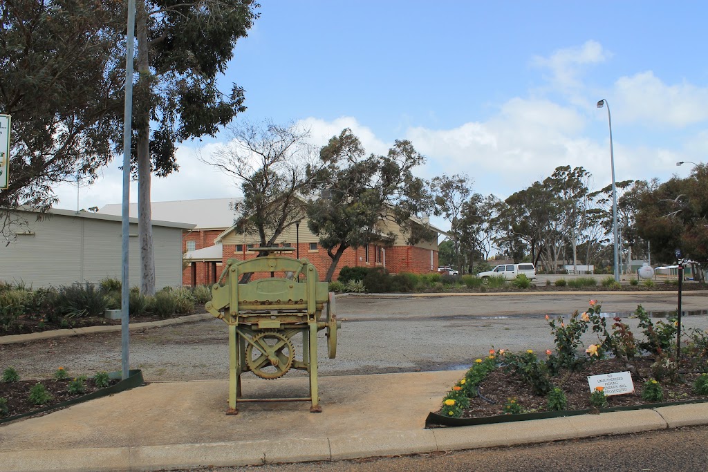 Shire of Moora |  | 34 Padbury St, Moora WA 6510, Australia | 0896510000 OR +61 8 9651 0000