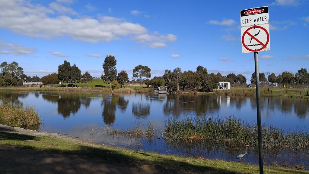 Casey Fields Playspace and Village Green | park | Cranbourne East VIC 3977, Australia