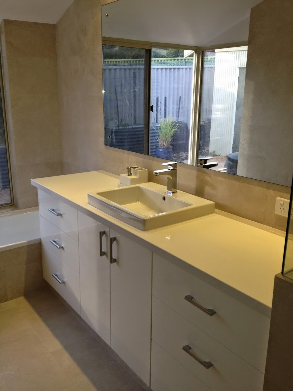 Kitchen Decor & Hi Lite Bathrooms | home goods store | 19A Adrian St, Welshpool WA 6106, Australia | 0893611733 OR +61 8 9361 1733