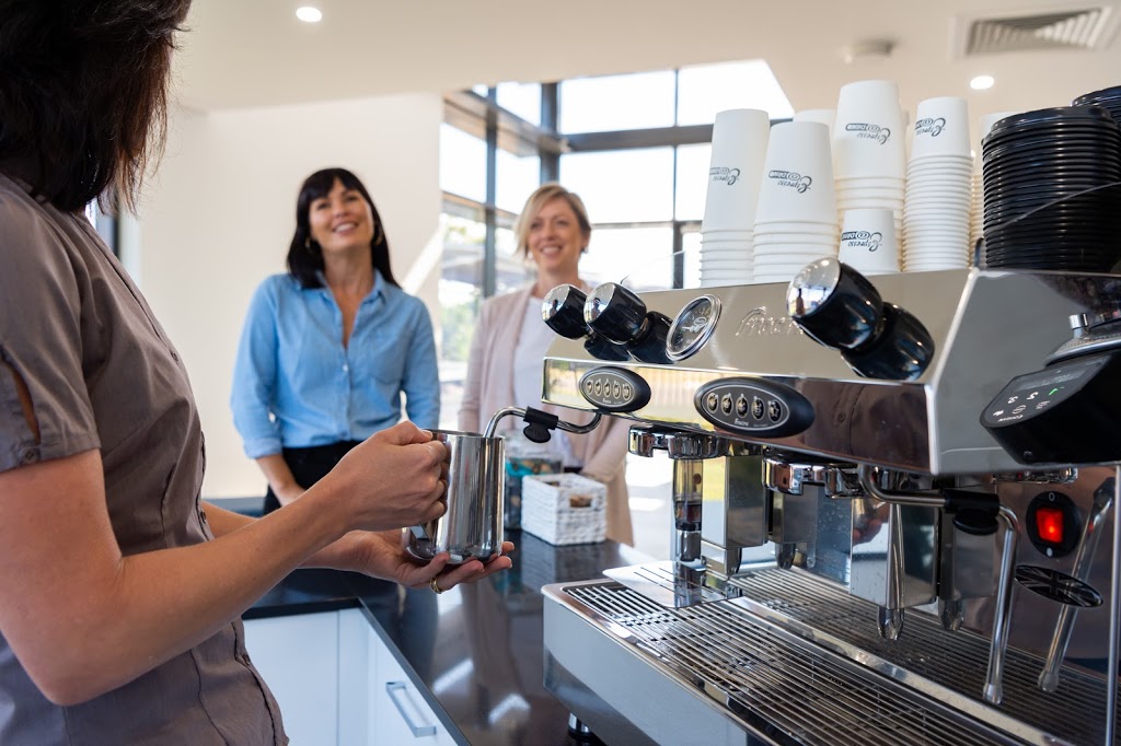 Espresso at Drive | cafe | 192 Lavarack Ave, Pinkenba QLD 4008, Australia | 0733693994 OR +61 7 3369 3994