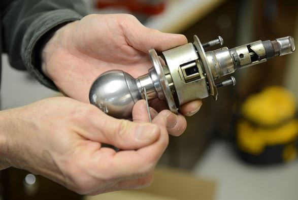 Mawson Lock Service | 2/19-21 Ellen St, Wollongong NSW 2500, Australia | Phone: (02) 4229 2346