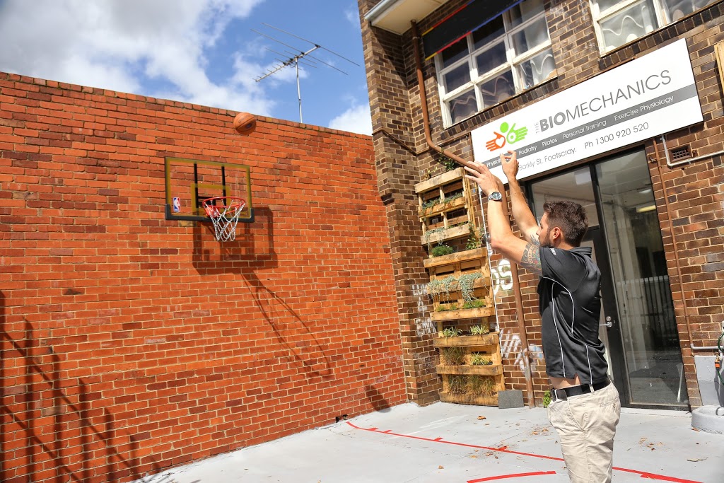 The Biomechanics | Victoria University, Ballarat Rd, Footscray VIC 3011, Australia | Phone: 1300 920 520