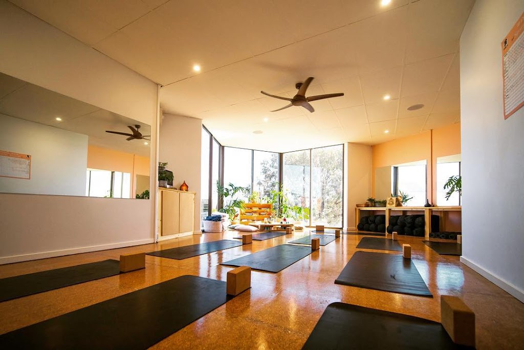 Level Up Yoga | gym | 46 Intrepid St, Berwick VIC 3806, Australia | 0423956991 OR +61 423 956 991