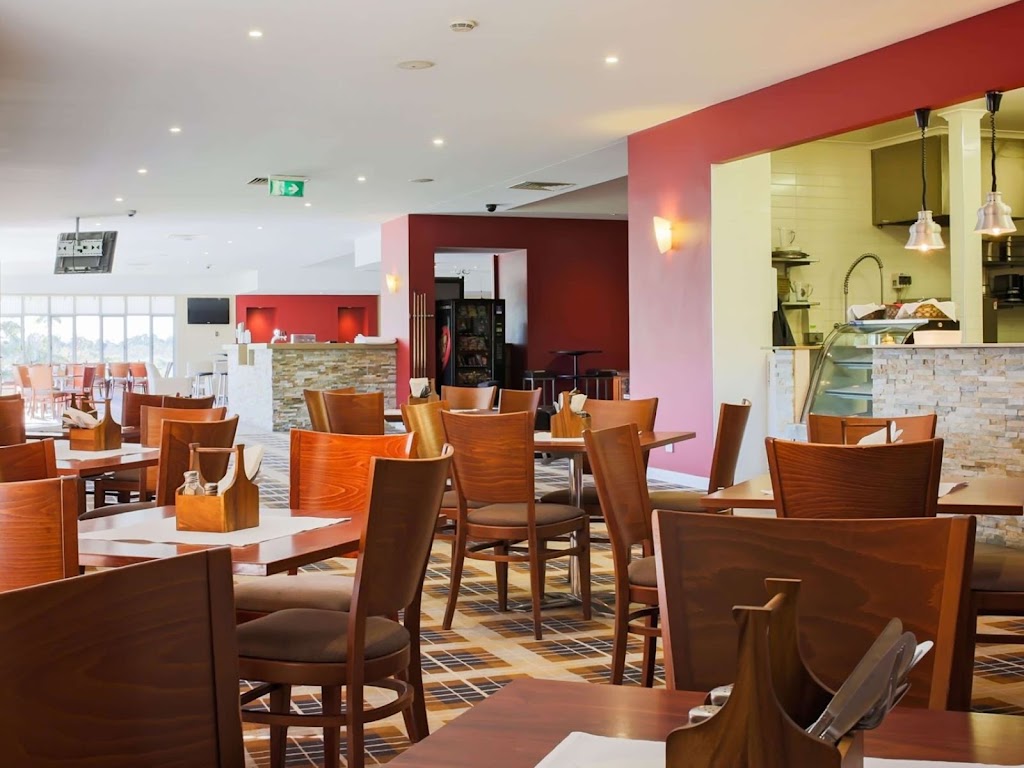 Leura Golf Club Bistro | 1 Sublime Point Rd, Leura NSW 2780, Australia | Phone: (02) 4785 0000