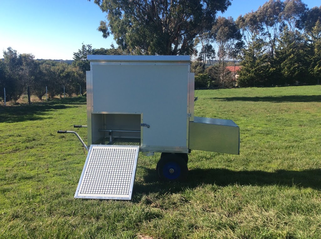 Edds Moveable Chook Sheds | 890 Reservoir Rd, Mount Moriac VIC 3240, Australia | Phone: 0408 661 148