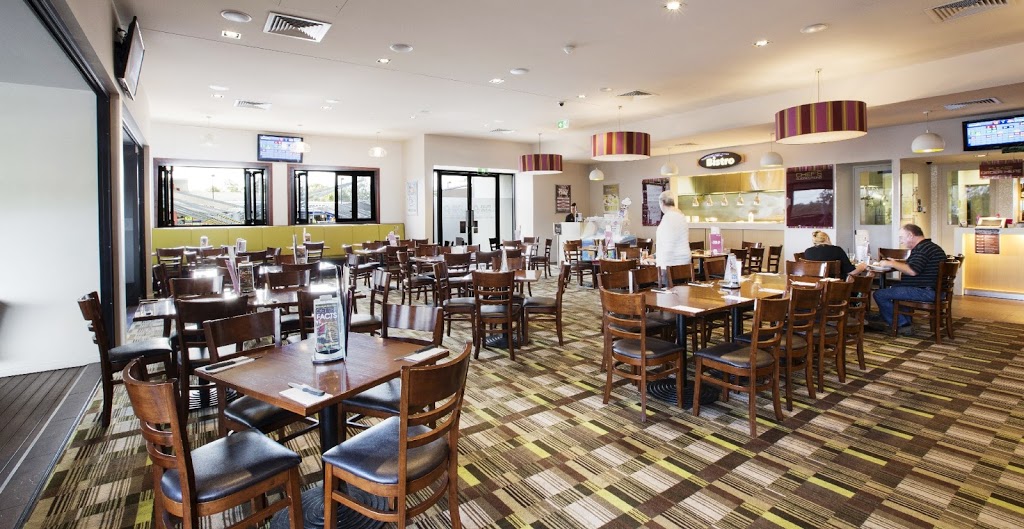 Pub Lane Tavern | restaurant | 11 Pub Ln, Greenbank QLD 4124, Australia | 0732000030 OR +61 7 3200 0030