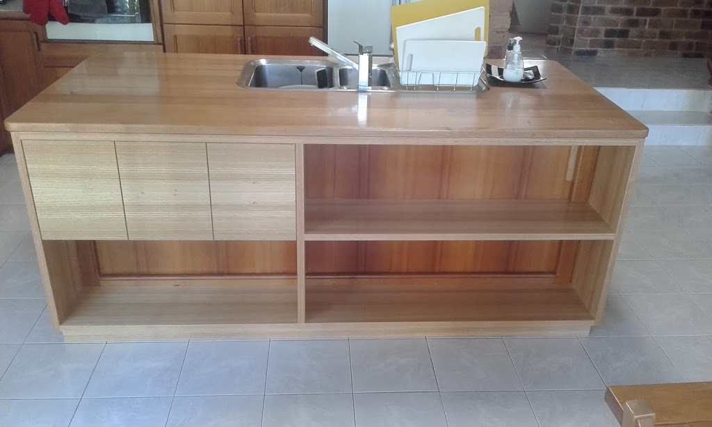 MullumJoinery Wood & Metal - Quality Custom Cabinetry, Furniture | furniture store | Ross Industrial Complex, shop 4/26 Mill St, Mullumbimby NSW 2482, Australia | 0266842821 OR +61 2 6684 2821