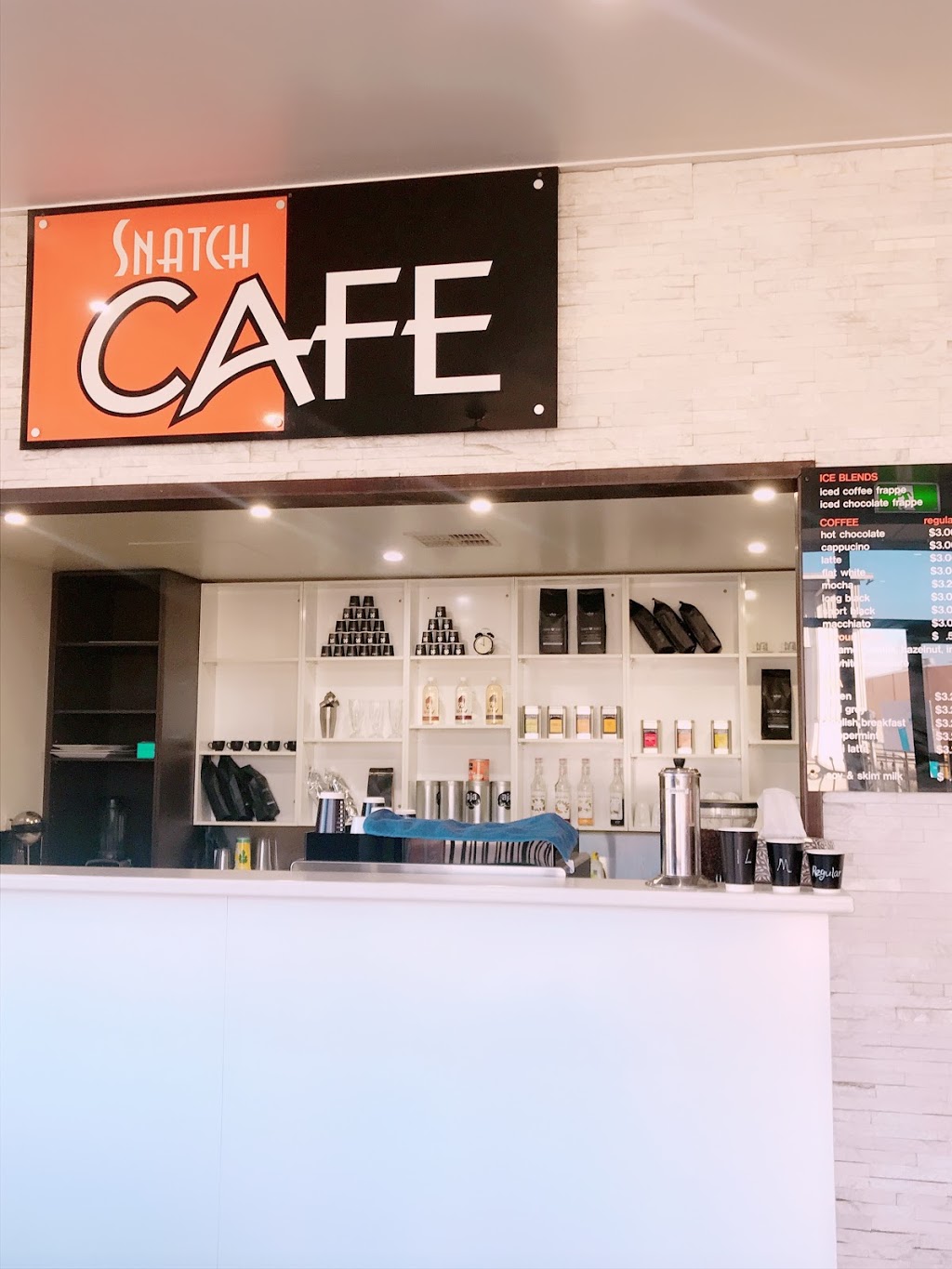 Snatch Cafe | cafe | 103 Sargents Rd, Minchinbury NSW 2770, Australia | 0296757000 OR +61 2 9675 7000