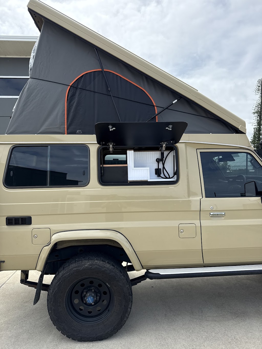 B-Z Camper Fitouts | 8 Murray Dwyer Cct, Mayfield West NSW 2304, Australia | Phone: 0451 732 287