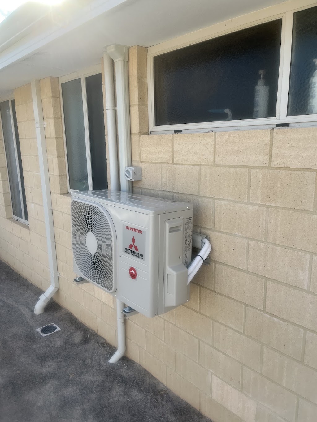 A & L Electrical Refrigeration and Air Conditioning | electrician | 2 Avon Ct, Cape Burney WA 6532, Australia | 0432238588 OR +61 432 238 588