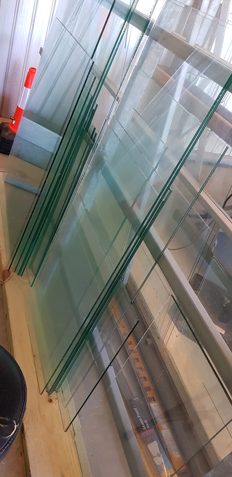 Ceduna Glass | 37 Schwarz St, Ceduna SA 5690, Australia | Phone: 0409 780 182