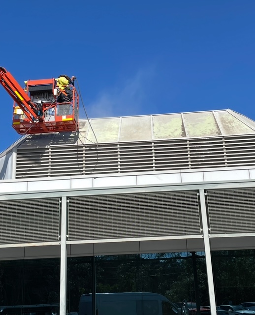 CEC Plus Building Washing | Unit 2 number/1 Oxford St, Bulimba QLD 4171, Australia | Phone: 0416 364 603