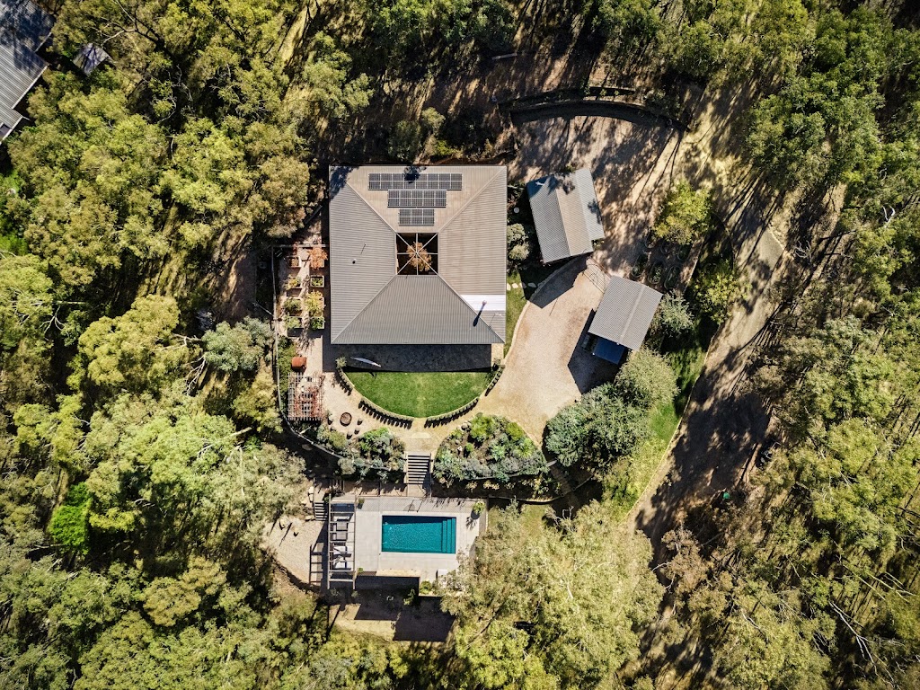 HeartStone Hill | 5 McMeekin St, Castlemaine VIC 3450, Australia | Phone: 0418 548 663