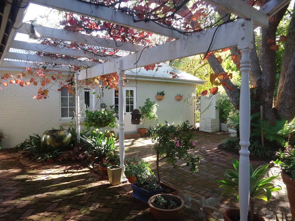 Durack House Bed & Breakfast | lodging | 7 Almondbury Rd, Mount Lawley WA 6050, Australia | 0893704305 OR +61 8 9370 4305