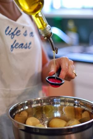 Lifes A Feast Cooking Classes | 91 Lake Weyba Dr, Noosaville QLD 4566, Australia | Phone: 0438 469 692