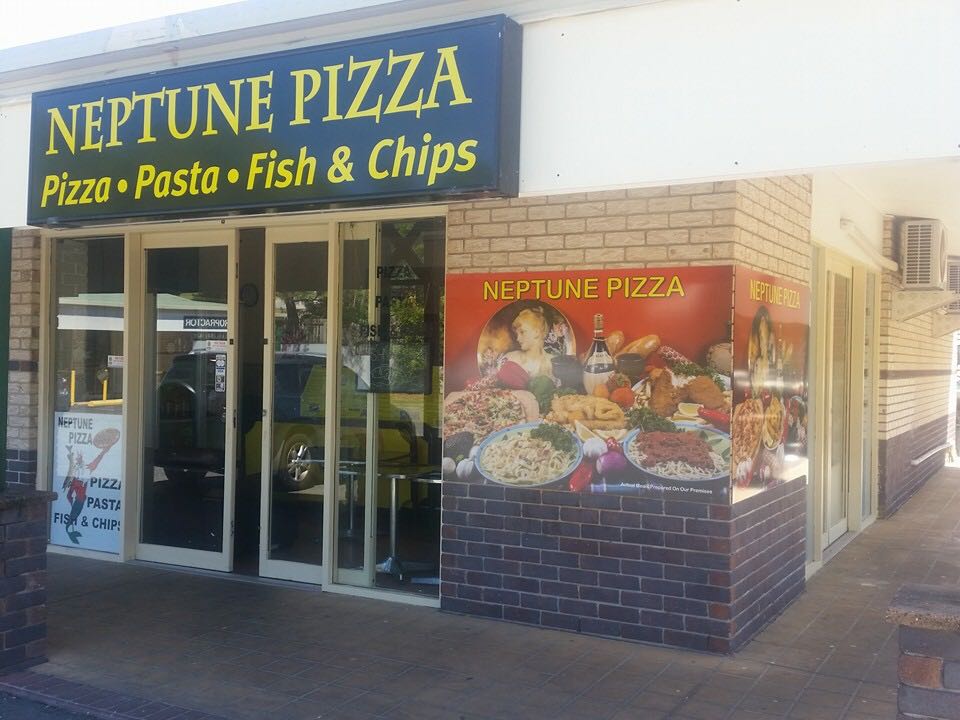 Neptune Pizza | meal takeaway | 213 Universal St, Oxenford QLD 4210, Australia | 0755618177 OR +61 7 5561 8177