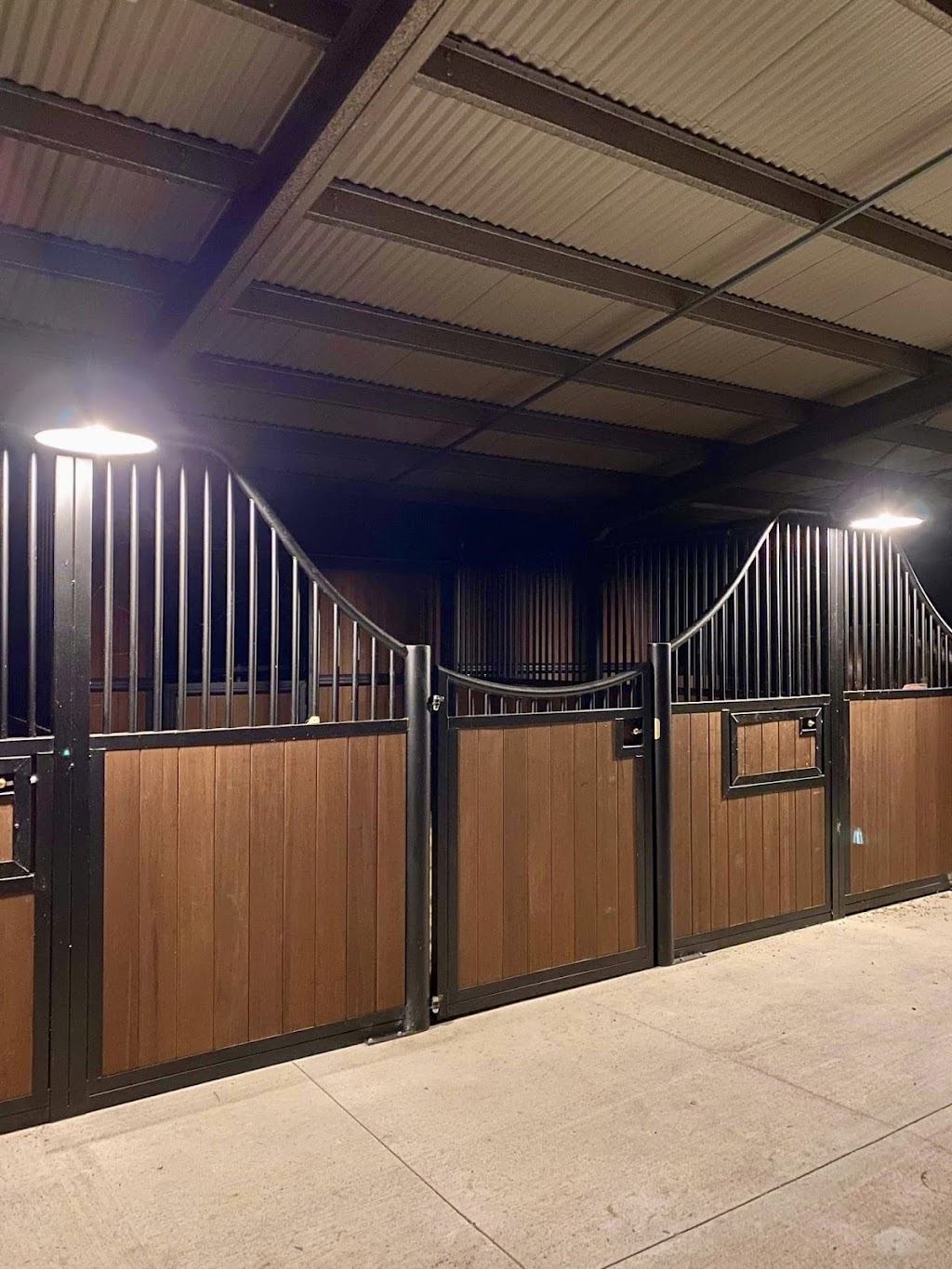 Canter Group - Stables and Carpentry | 368 Rossvale Road West, Irongate QLD 4356, Australia | Phone: 0467 549 593