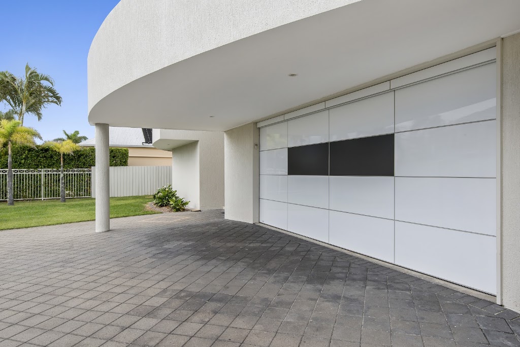 Best Doors | 10 Feeder St, Narangba QLD 4504, Australia | Phone: (07) 3283 4096