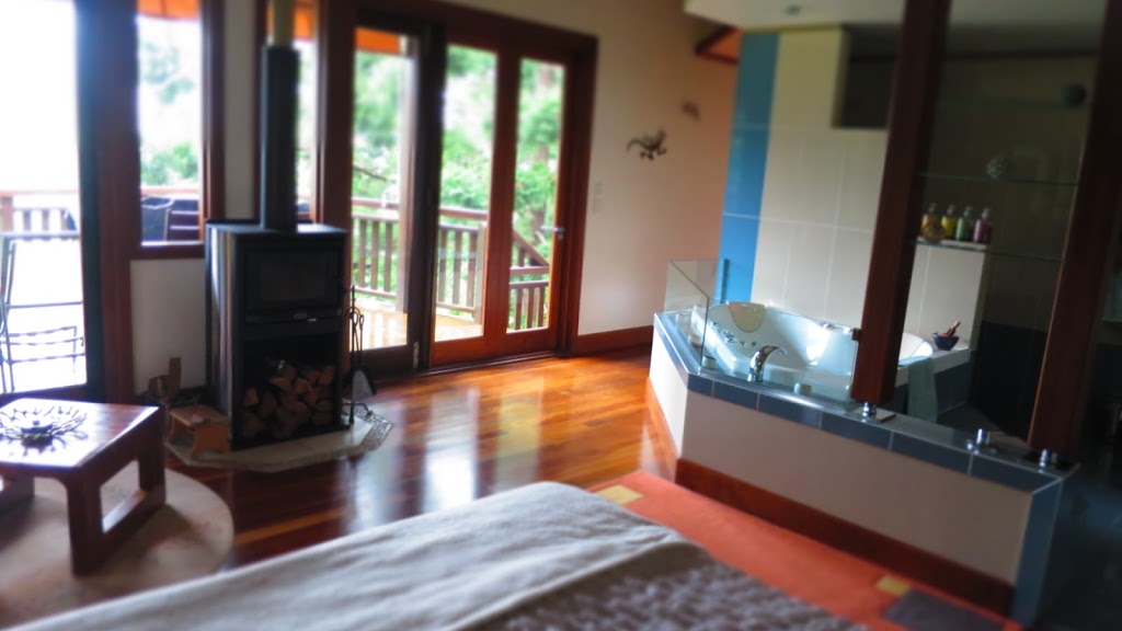 The King Ludwigs Cottage | lodging | 99 Obi Vale, North Maleny QLD 4552, Australia