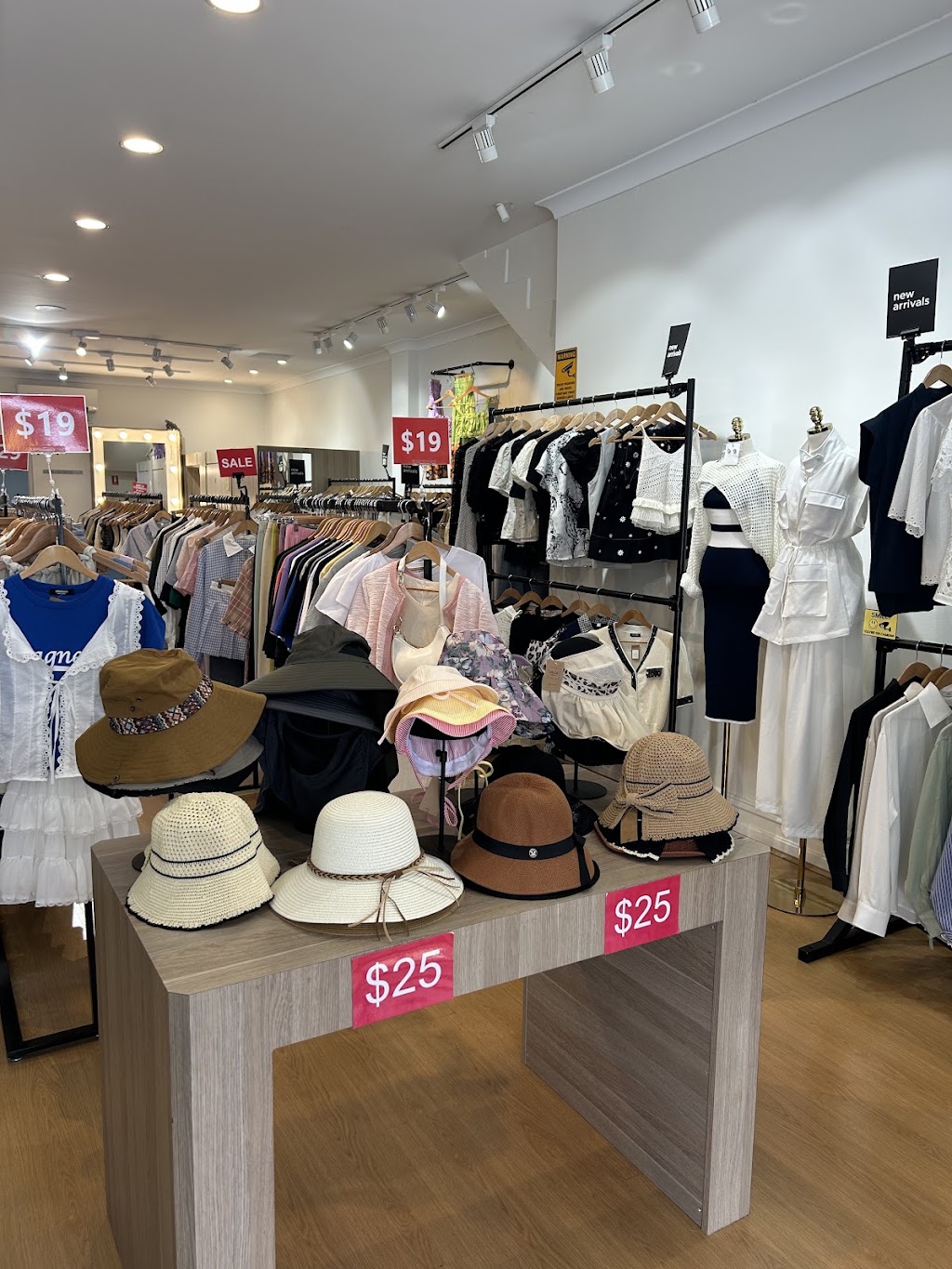 Guze Burwood | Shop 1/37a Burwood Rd, Burwood NSW 2134, Australia | Phone: 0493 271 398