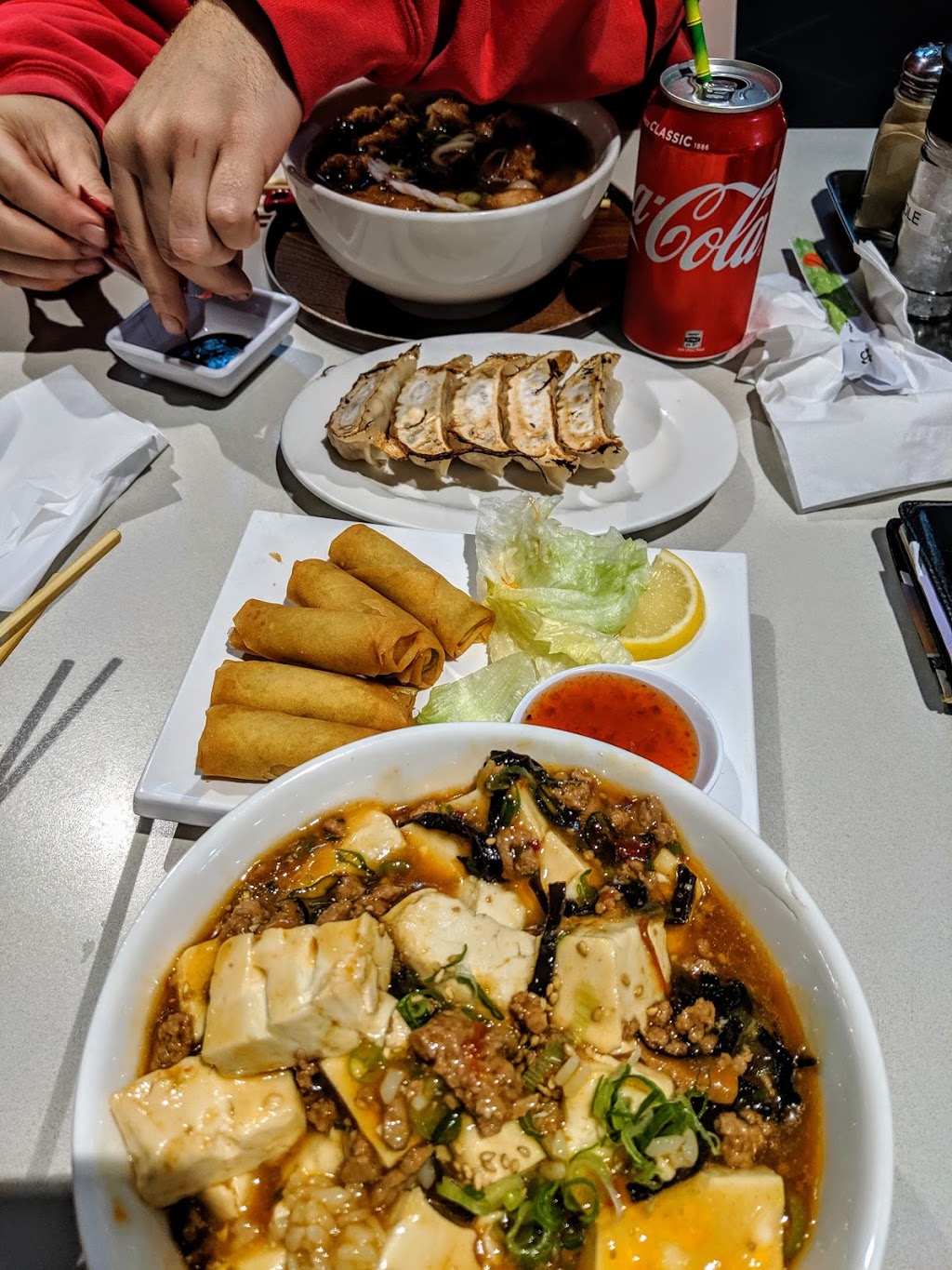 Top Noodle | 72-80 Marine Parade, Coolangatta QLD 4225, Australia | Phone: (07) 5536 2300