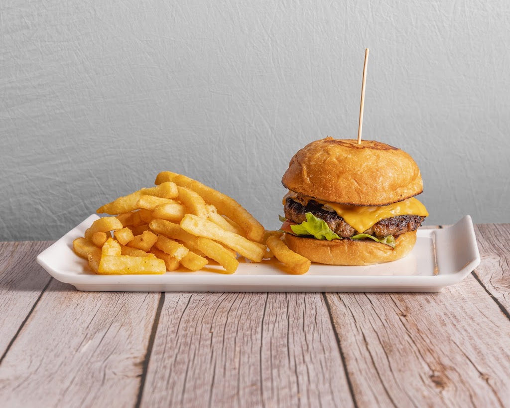 Gino Palm beach | 1087 Barrenjoey Rd, Palm Beach NSW 2108, Australia | Phone: 0403 872 906