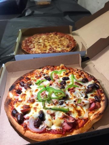 Dinos Pizza Southlands | Shop 10, Southlands Shopping Centre, South Penrith NSW 2750, Australia | Phone: (02) 4749 6830