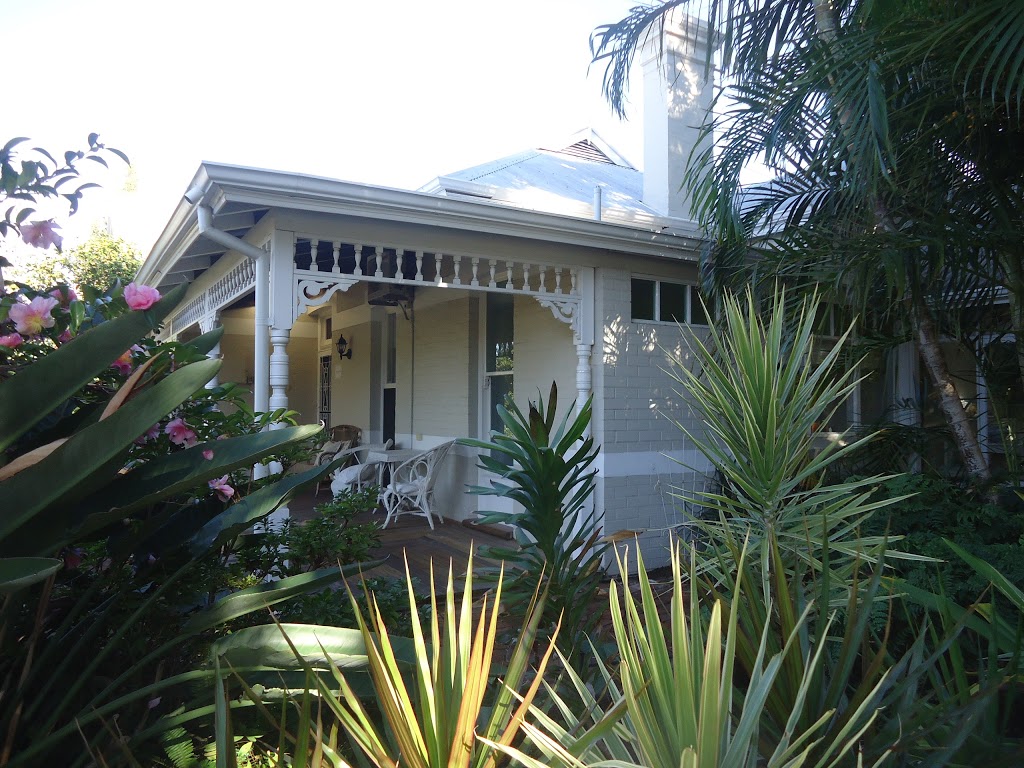 Durack House Bed & Breakfast | lodging | 7 Almondbury Rd, Mount Lawley WA 6050, Australia | 0893704305 OR +61 8 9370 4305