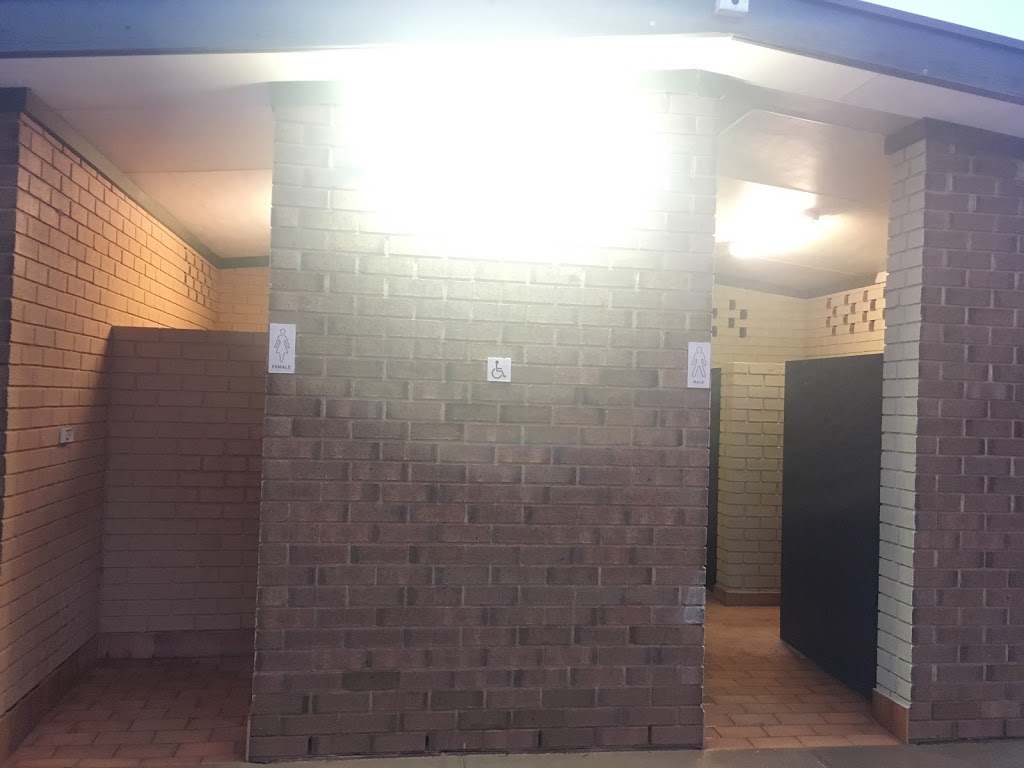 Wakefield Street public toilets | 41 Edward St, Port Wakefield SA 5550, Australia | Phone: (08) 8862 0800