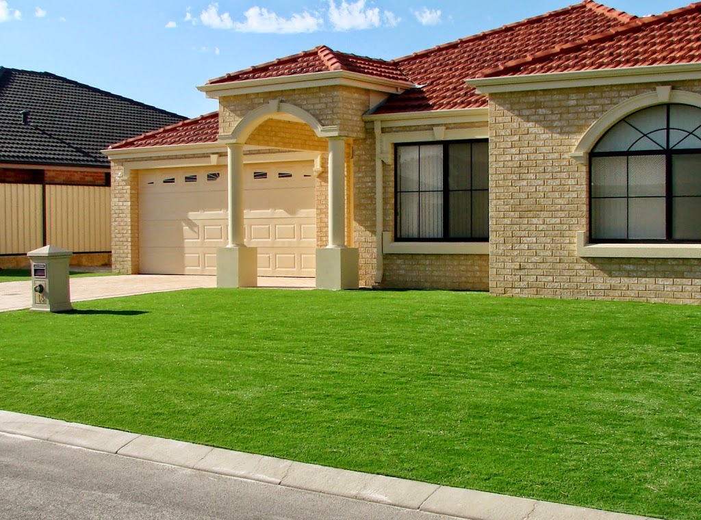 West Coast Synthetic Grass | Greenshank Dr, Joondalup WA 6027, Australia | Phone: 0404 933 102