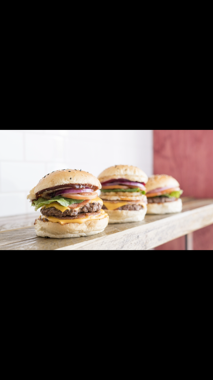 BurgerD Benowa | restaurant | Shop 14/406 Ashmore Rd, Benowa QLD 4217, Australia | 0755977241 OR +61 7 5597 7241