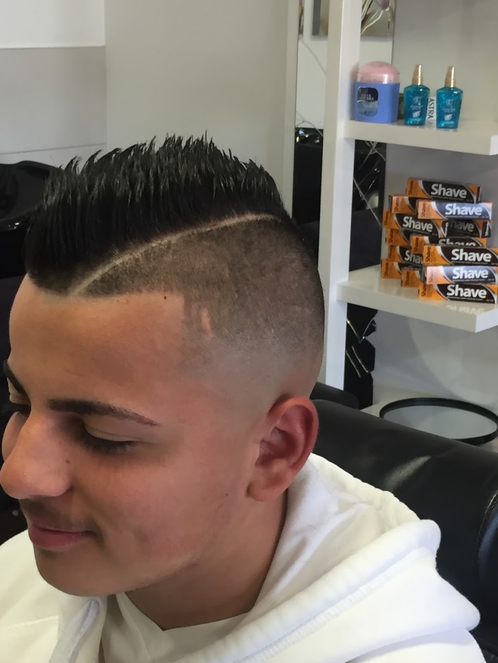First Cut Is the Best Cut | hair care | 14 Rochdale Square, Lalor VIC 3075, Australia | 0406852565 OR +61 406 852 565