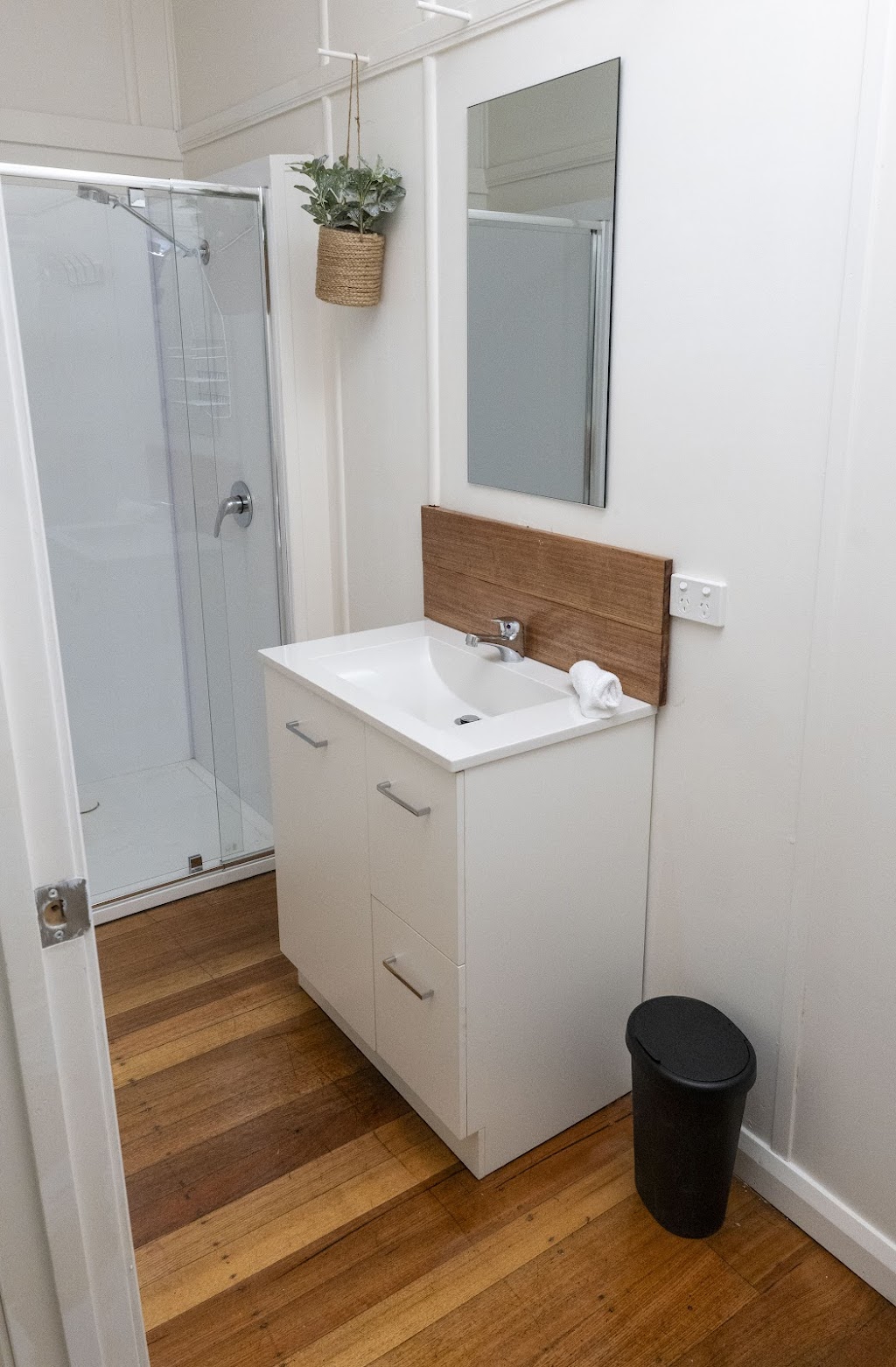 Maydena Lodge | Unit 8/13 Junee Rd, Maydena TAS 7140, Australia | Phone: (03) 6161 0100