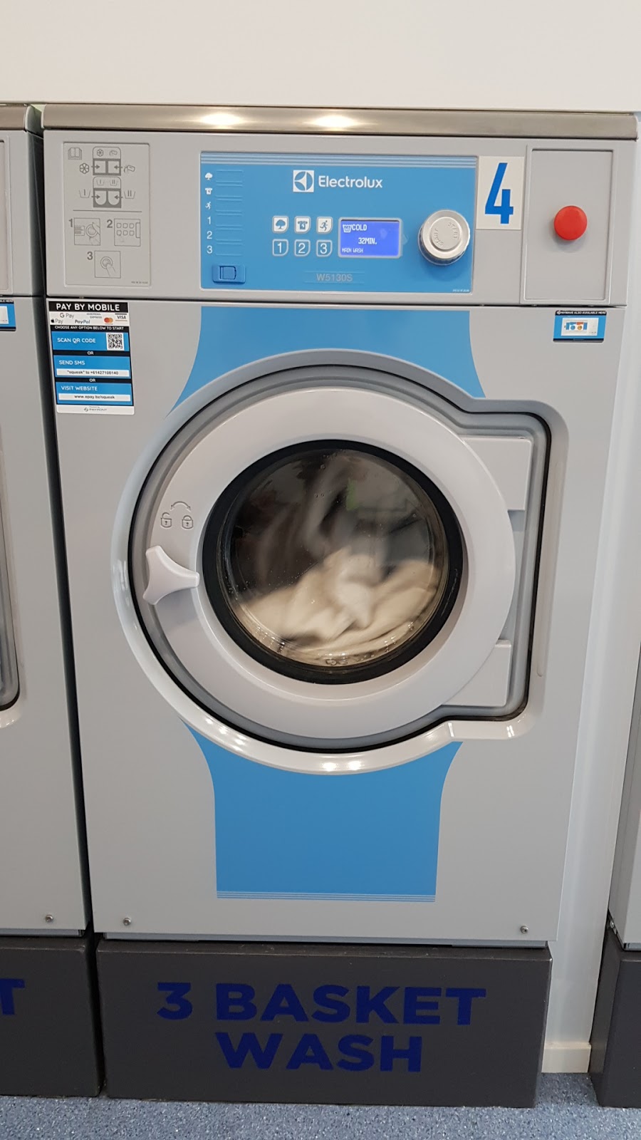 Bubble & Squeak Prestige Laundromat - Yeronga | laundry | Shop 3.2, The Village Shopping Centre, 429 Fairfield Rd, Yeronga QLD 4104, Australia | 0474133535 OR +61 474 133 535