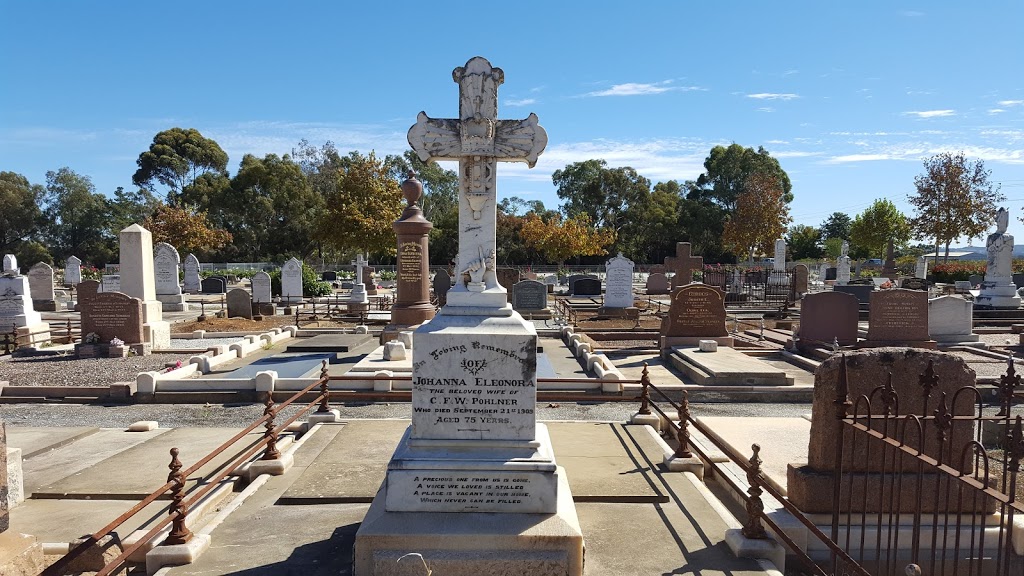 Angaston Cemetary | cemetery | 302 Angaston Rd, Angaston SA 5353, Australia | 0885638444 OR +61 8 8563 8444