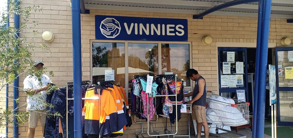 Vinnies Emerald | 68 Anakie St, also known as, 50 Theresa St, Emerald QLD 4720, Australia | Phone: (07) 4982 1726