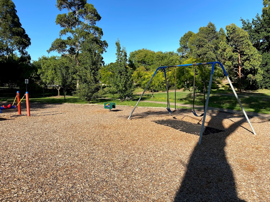 Sydney Parkinson Reserve Playground | 1I John Edgcumbe Way, Endeavour Hills VIC 3802, Australia | Phone: (03) 9705 5200