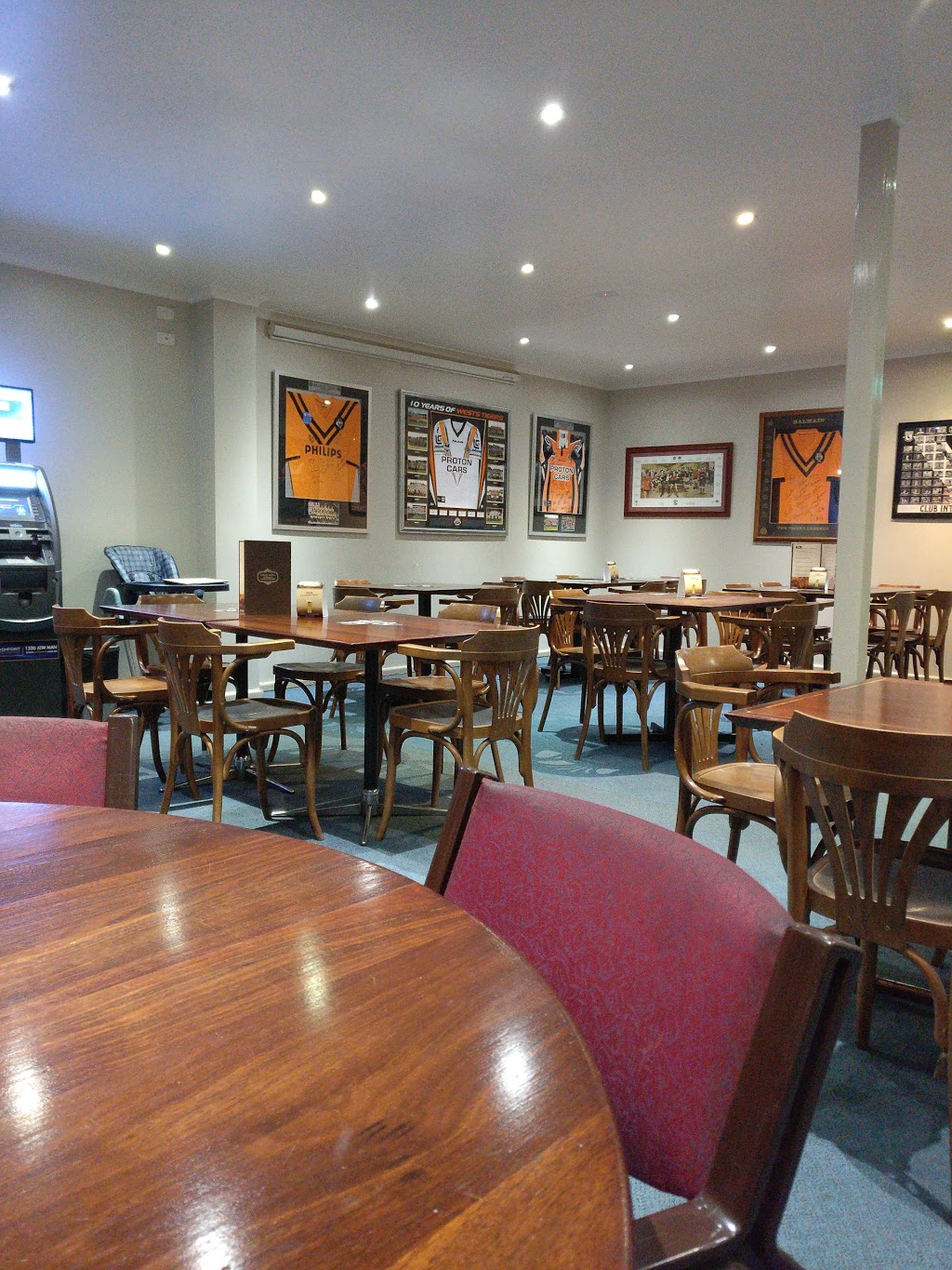 Central Hotel | 232 Parker St, Cootamundra NSW 2590, Australia | Phone: (02) 6942 1346