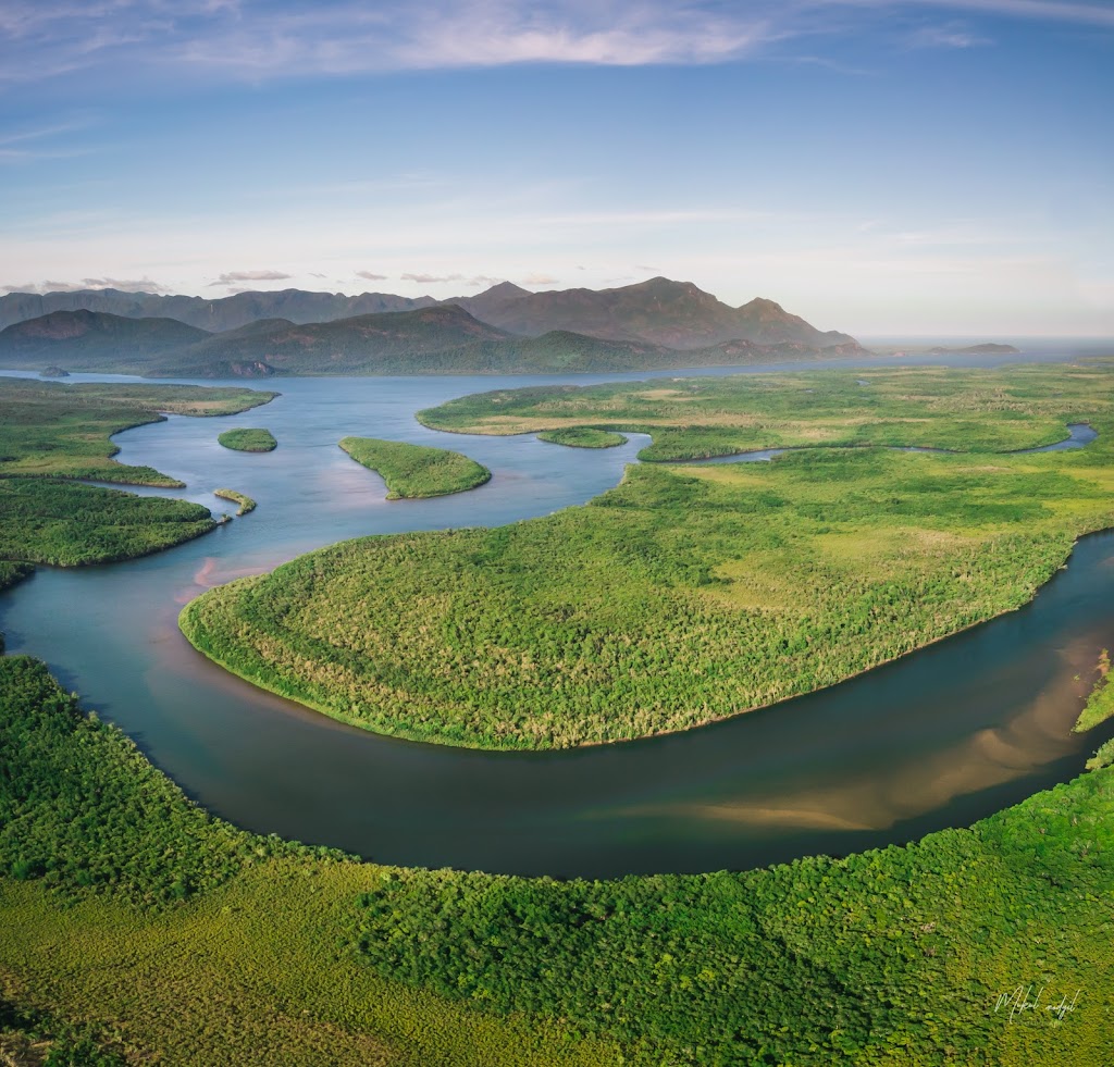 Hinchinbrook Lookout | Bemerside QLD 4850, Australia | Phone: (07) 4066 8601