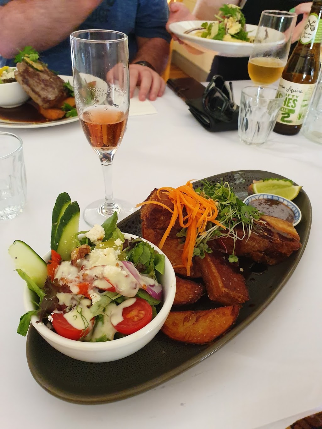 Obis Restaurant | restaurant | 22 Gillies Hwy, Yungaburra QLD 4884, Australia | 0740952022 OR +61 7 4095 2022